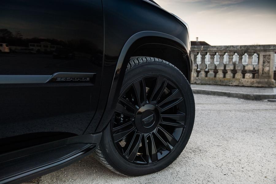 Колеса Cadillac Escalade Black Edition by GeigerCars 2018 года  (фото 10 из 14)